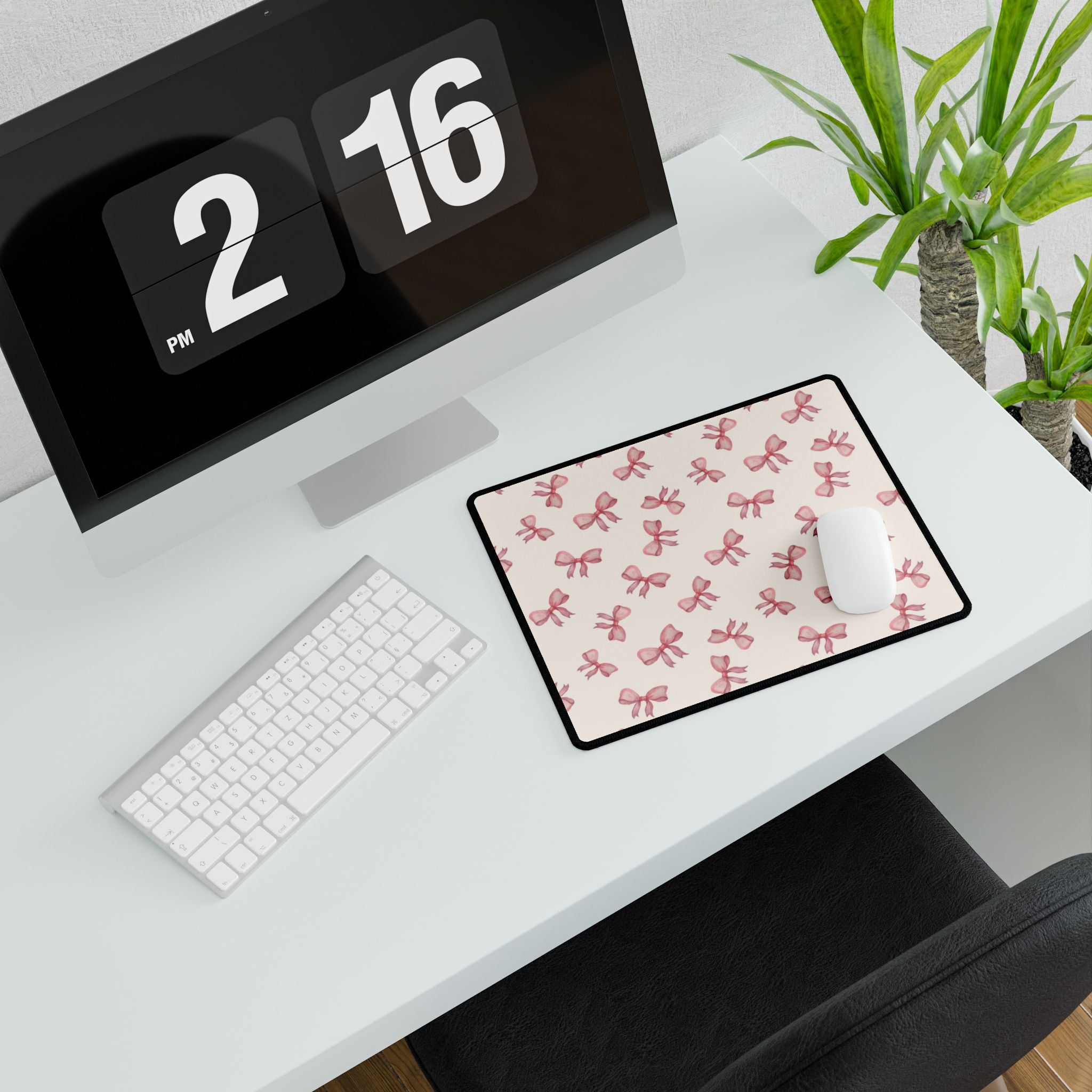Pink Bow Pattern Desk Mat — Cute Feminine Mouse Pad Surface